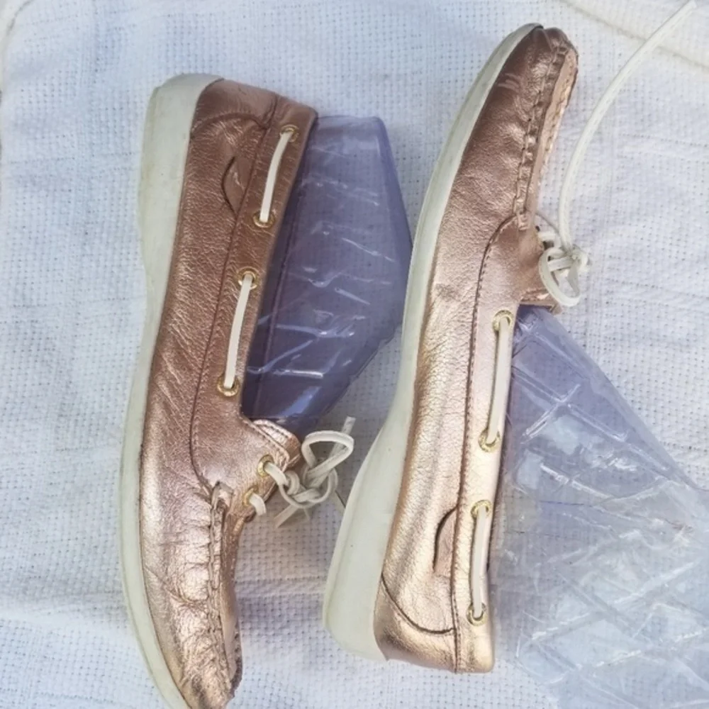 Sperry rosegold leather‎ topside 9.5